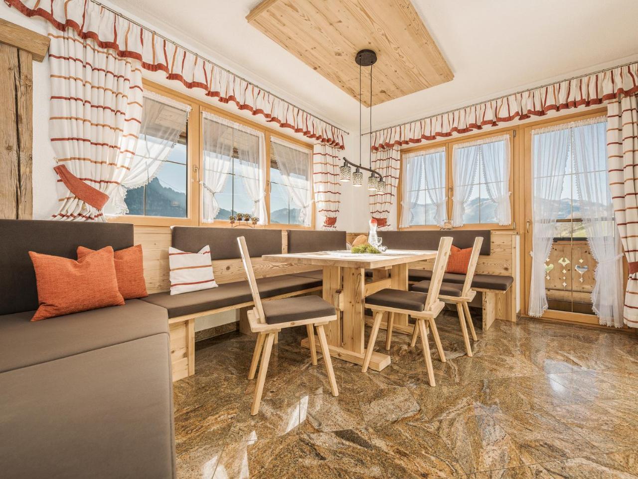 Hanserhof زيل أم زيلر المظهر الخارجي الصورة
